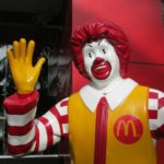 最新のビッグマック指数でみると日本の物価は意外に安い? 1
